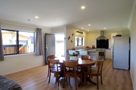 Photo of property in 4 Koromiko Drive, Coromandel, 3506