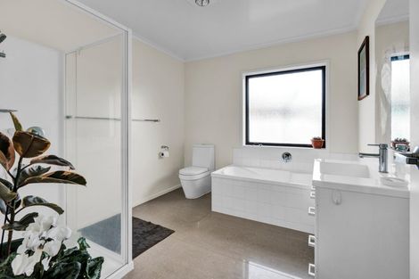 Photo of property in 18b Estate Grove, Inglewood, 4330