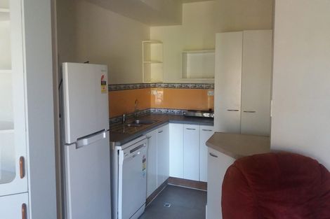 Photo of property in 5 Saddleback Rise, Murrays Bay, Auckland, 0630