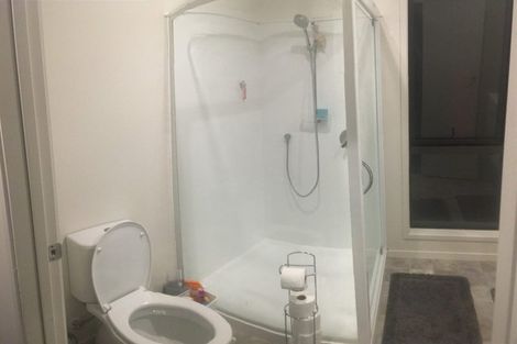 Photo of property in 29 Deverell Place, Northcross, Auckland, 0632