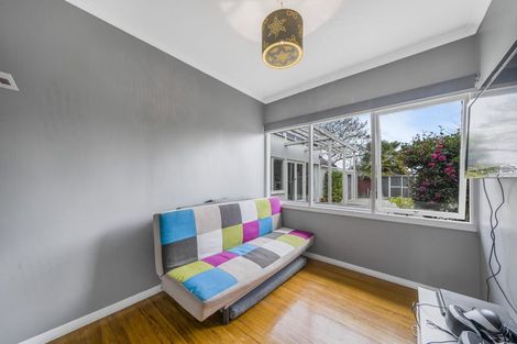 Photo of property in 182 Main North Road, Redwood, Christchurch, 8051