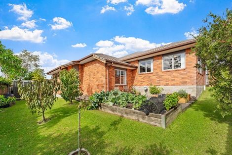 Photo of property in 32 Driftwood Drive, Red Beach, 0932