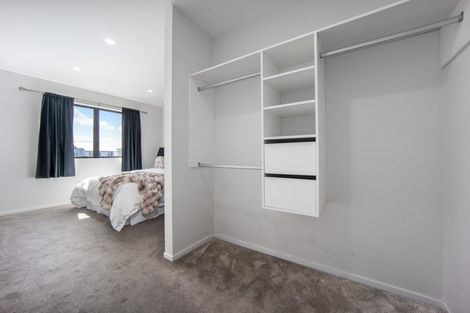 Photo of property in 8a Sharland Avenue, Manurewa, Auckland, 2102