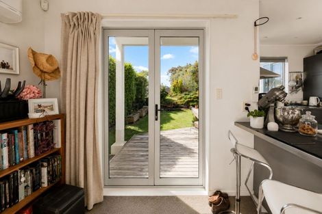 Photo of property in 4 Lyons Crescent, Strathmore Park, Wellington, 6022