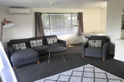 Photo of property in 8 Purcell Place, Melville, Hamilton, 3206