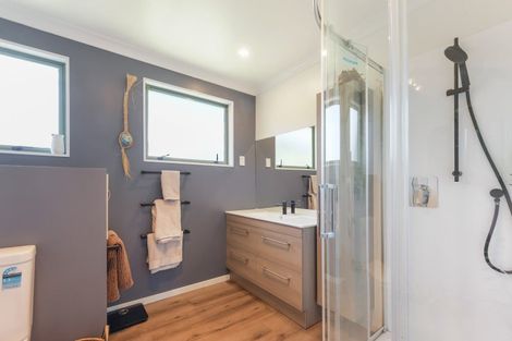 Photo of property in 8 Victoria Close, Picton, 7220