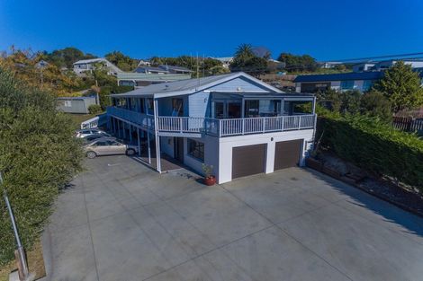 Photo of property in 33 Cable Bay Block Road, Cable Bay, 0420