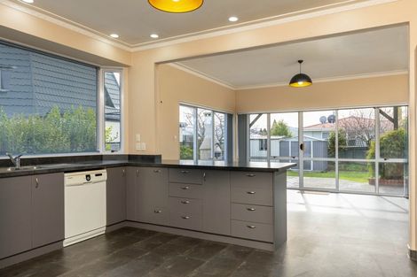 Photo of property in 11 Logan Place, Blenheim, 7201