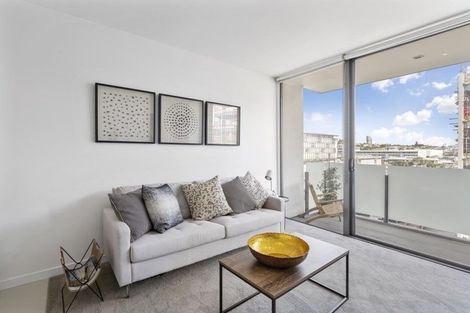 Photo of property in Halsey Apartments At Lighter Quay, 506/77 Halsey Street, Auckland Central, Auckland, 1010