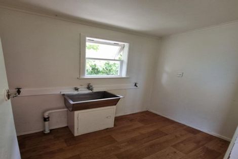 Photo of property in 3 Donovan Avenue, Massey, Auckland, 0614