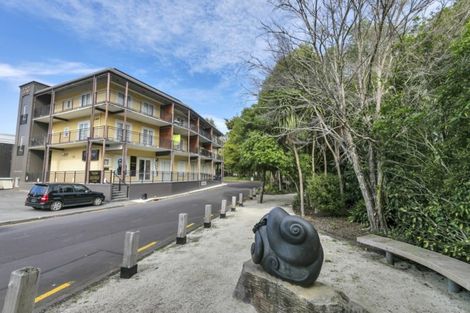 Photo of property in The Grand Apartments, 2b/4 Kell Drive, Albany, Auckland, 0632