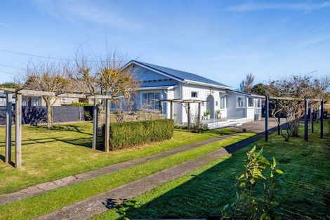 Photo of property in 37 Dixon Avenue, Hawera, 4610