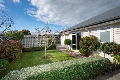 Photo of property in 8 Te Heipora Place, Havelock North, 4130