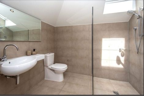 Photo of property in 2/11 Mclellan Place, Ilam, Christchurch, 8041