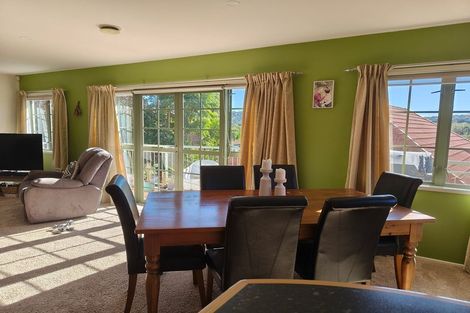 Photo of property in 30 Parkwood Crescent, Gulf Harbour, Whangaparaoa, 0930