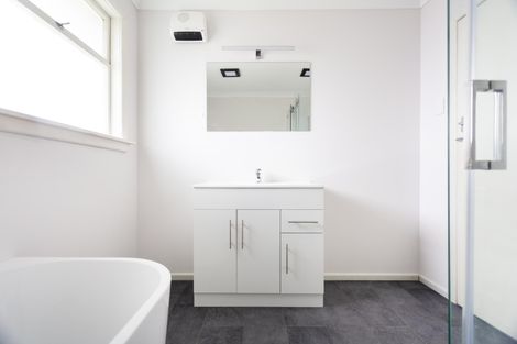 Photo of property in 6 Oban Street, Holmes Hill, Oamaru, 9401