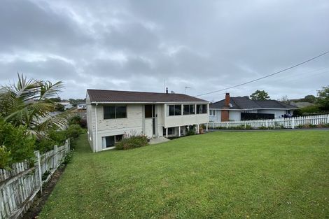 Photo of property in 17 Alamein Avenue, Belmont, Auckland, 0622