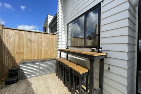 Photo of property in 27a Poruru Close, Papakura, 2110