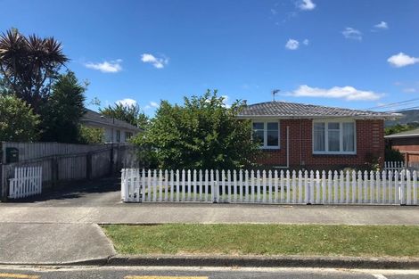 Photo of property in 1/6 Oxford Crescent, Ebdentown, Upper Hutt, 5018