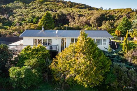 Photo of property in 24 Mimihau Grove, Wainuiomata, Lower Hutt, 5014