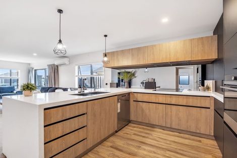 Photo of property in 16 Ed Hillary Drive, Rolleston, 7615