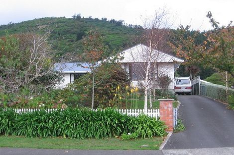 Photo of property in 13 He Awa Crescent, Waikanae, 5036
