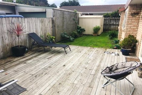 Photo of property in 1/58 Walton Street, Red Beach, 0932