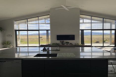 Photo of property in 211 Mcarthur Road, Springvale, Alexandra, 9391