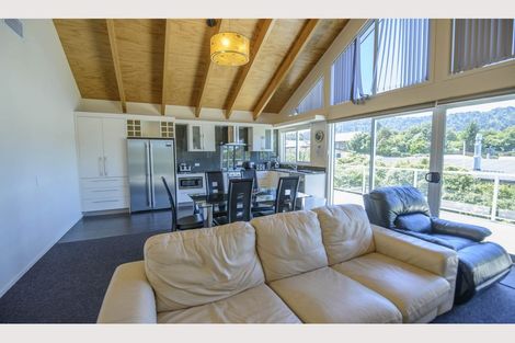 Photo of property in 2 Kowhai Way, Ohakune, 4625