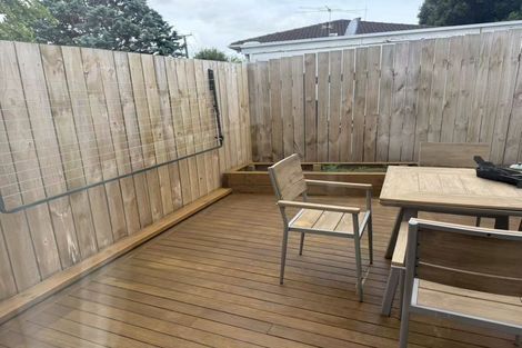 Photo of property in 49b Vera Road, Te Atatu South, Auckland, 0610