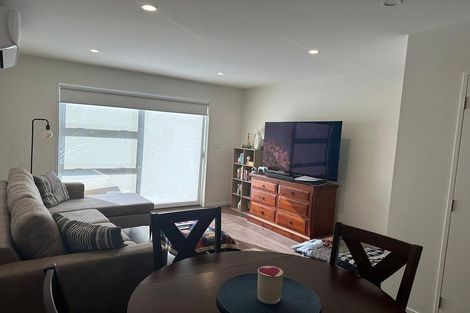 Photo of property in 2/327 Glengarry Road, Glen Eden, Auckland, 0602