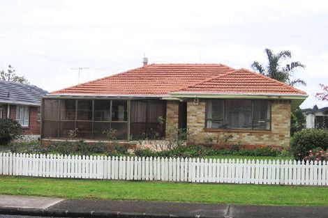 Photo of property in 29 Sunnyside Crescent, Papatoetoe, Auckland, 2025