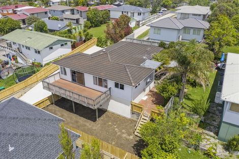 Photo of property in 52 Sycamore Drive, Sunnynook, Auckland, 0620