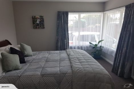 Photo of property in 2/10 Ryeland Avenue, Ilam, Christchurch, 8041