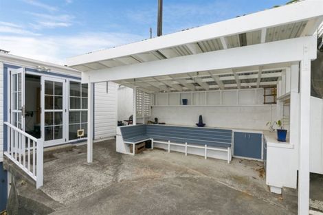 Photo of property in 4 Cecil Road, Wadestown, Wellington, 6012