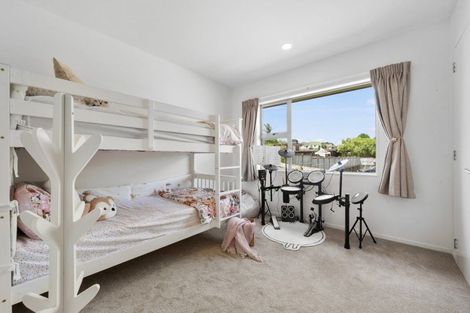 Photo of property in 42b Rodney Street, Howick, Auckland, 2014