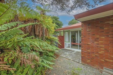 Photo of property in 10 Chilton Grove, Hokowhitu, Palmerston North, 4410