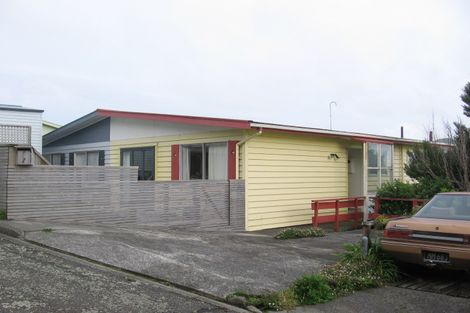 Photo of property in 1 Anzia Way, Johnsonville, Wellington, 6037