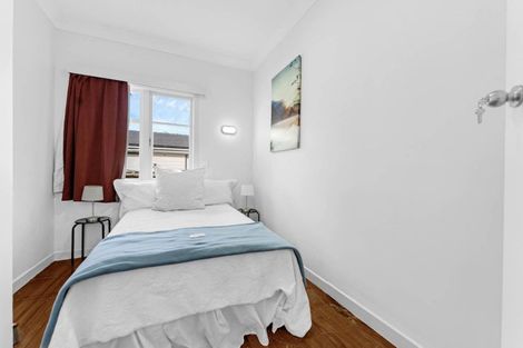 Photo of property in 92 Mangere Road, Otahuhu, Auckland, 1062