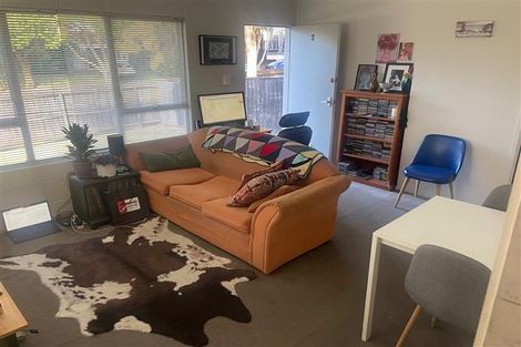 Photo of property in 2/3 Houghton Street, Meadowbank, Auckland, 1072