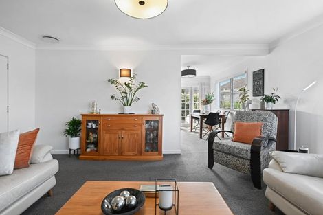 Photo of property in 37 Braid Road, St Andrews, Hamilton, 3200