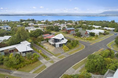 Photo of property in 8 Te Waaka Terrace, Kuratau, Turangi, 3381