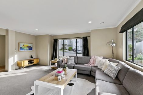 Photo of property in 19 Erlestoke Crescent, Churton Park, Wellington, 6037