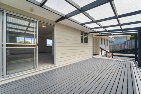 Photo of property in 38 Donovan Avenue, Massey, Auckland, 0614