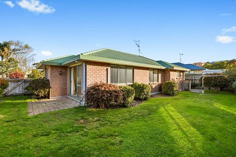 Photo of property in 10 Dorchester Place, Nawton, Hamilton, 3200