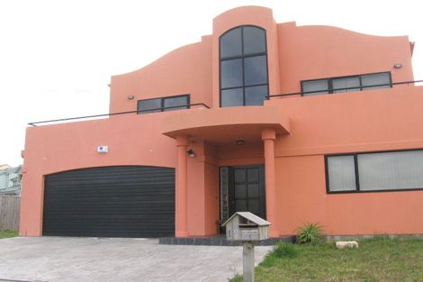 Photo of property in 19 Birkhall Grove, Strathmore Park, Wellington, 6022