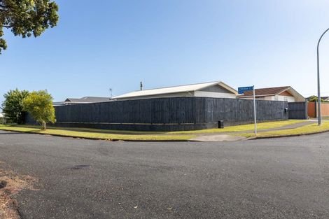 Photo of property in 41 Lantana Avenue, Bell Block, New Plymouth, 4312