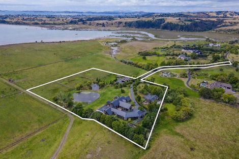 Photo of property in 42 Porterfield Road, Whitford, Howick, 2571