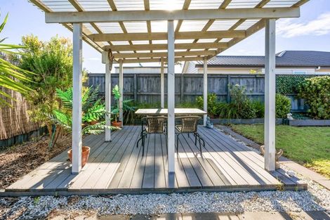 Photo of property in 42 Kowi Lakes Drive, One Tree Point, 0118