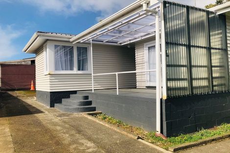 Photo of property in 16 Noel Burnside Road, Wiri, Auckland, 2025